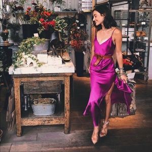 Fuchsia satin dress with slit maxi/midi